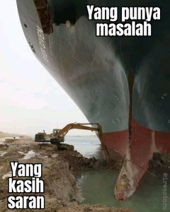 Deretan Meme Kapal Raksasa Evergreen, Solusi no 8: Dikeruk Cangkul Kuli, Bersama Kuli Selamatkan Dunia