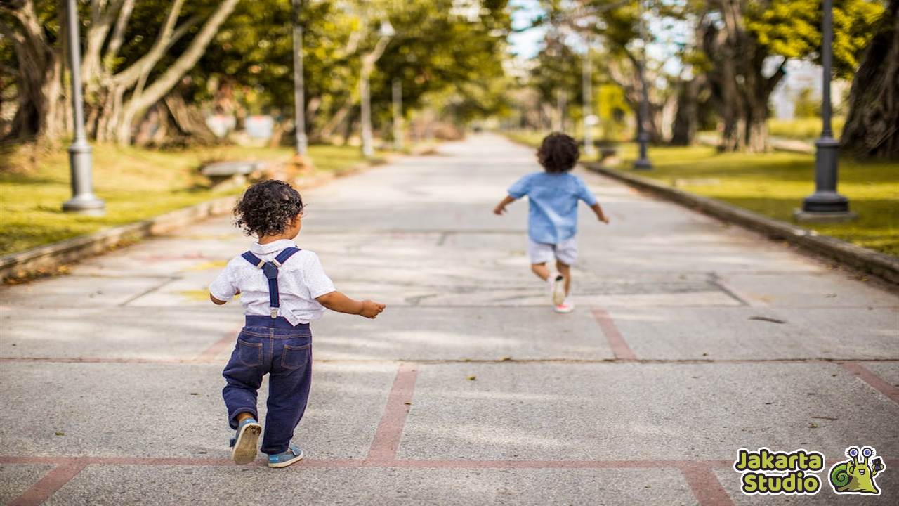 Usia Berapa Anak Mulai Bisa Berlari 