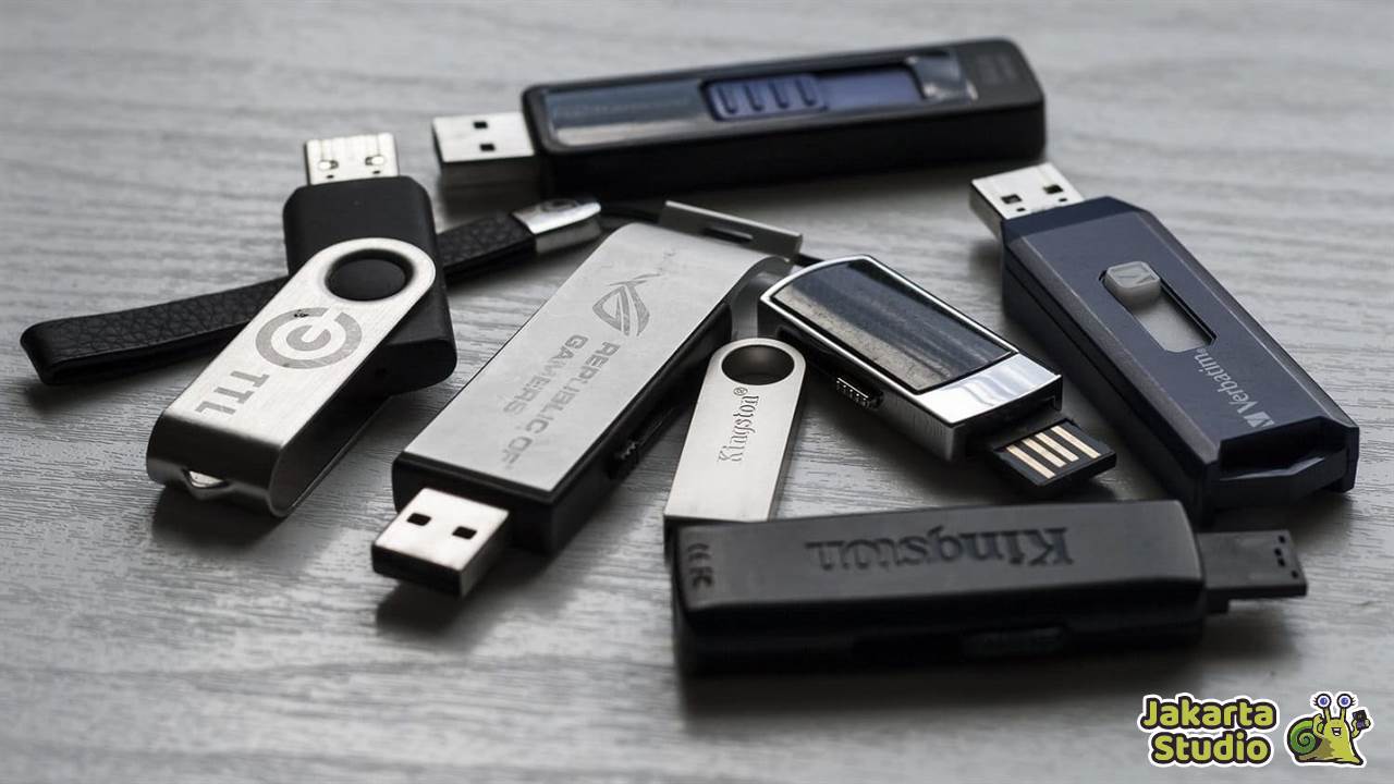 Cara Hapus Partisi Flashdisk yang Jadi 2