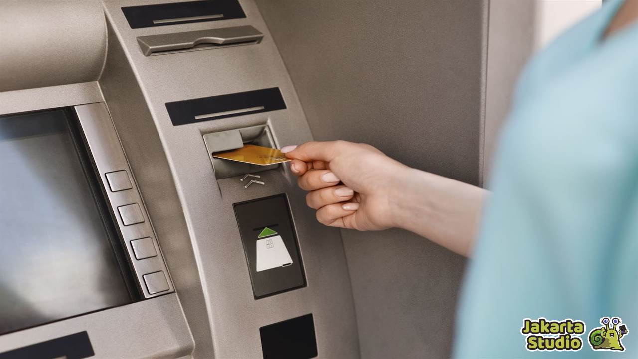 Cara Tarik Tunai di ATM Dengan Kartu Kredit