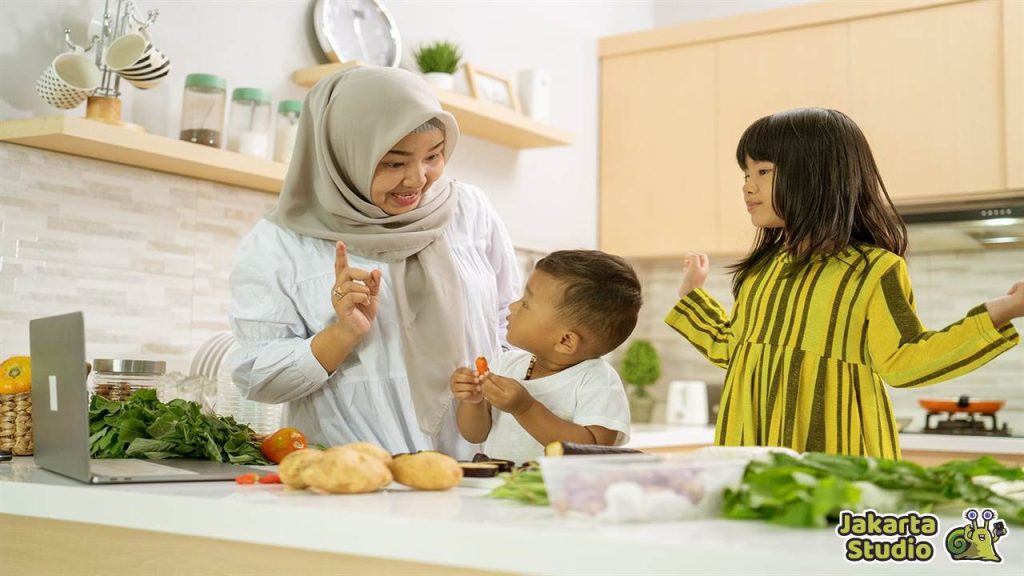 Tips Mengajari Anak Berpuasa