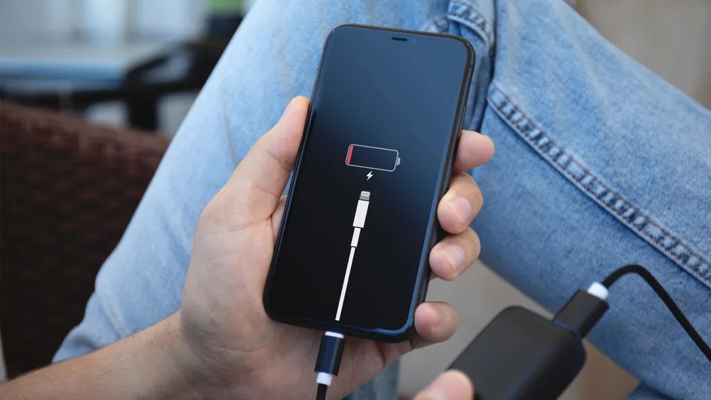 Mitos Seputar Charging iPhone