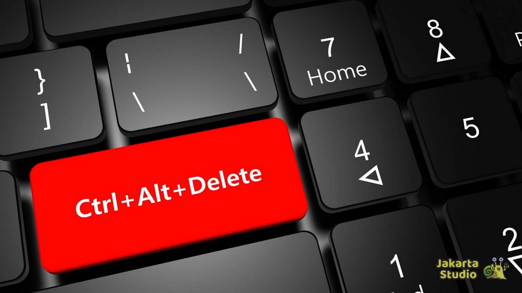 1. kombinasi tombol Ctrl + Alt + Del