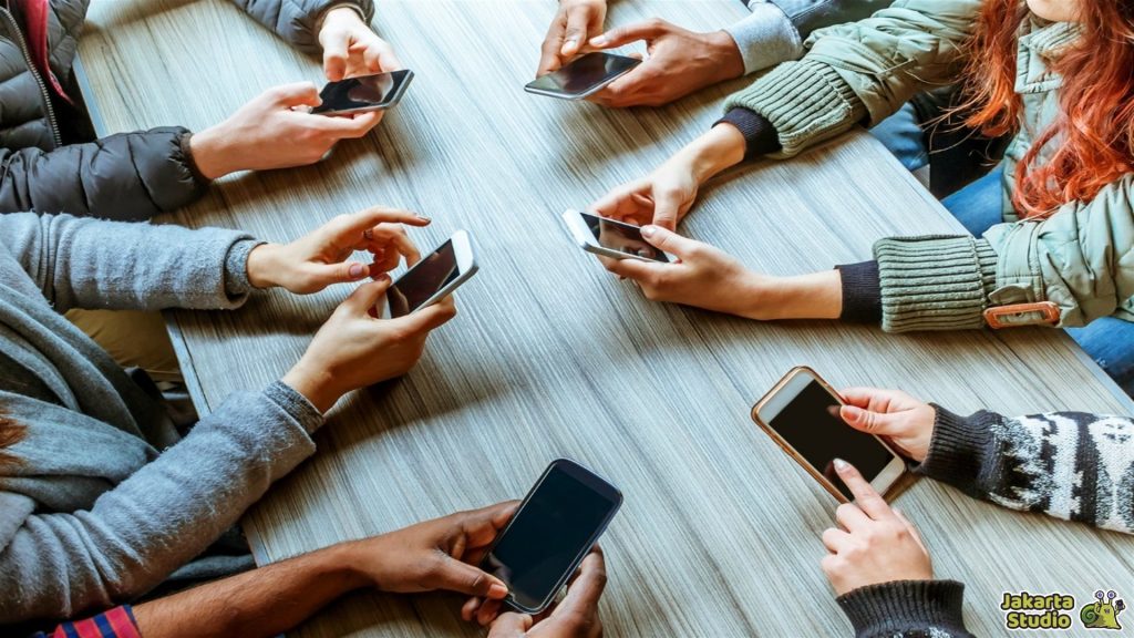 Internet Lemot Saat Hujan