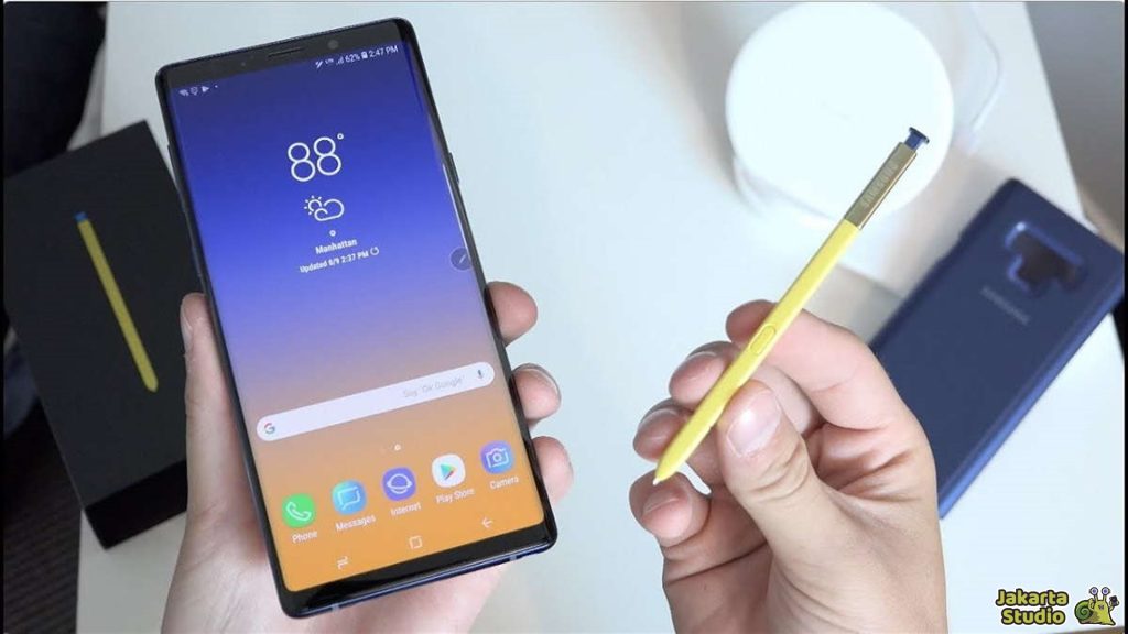 Jenis Layar OLED