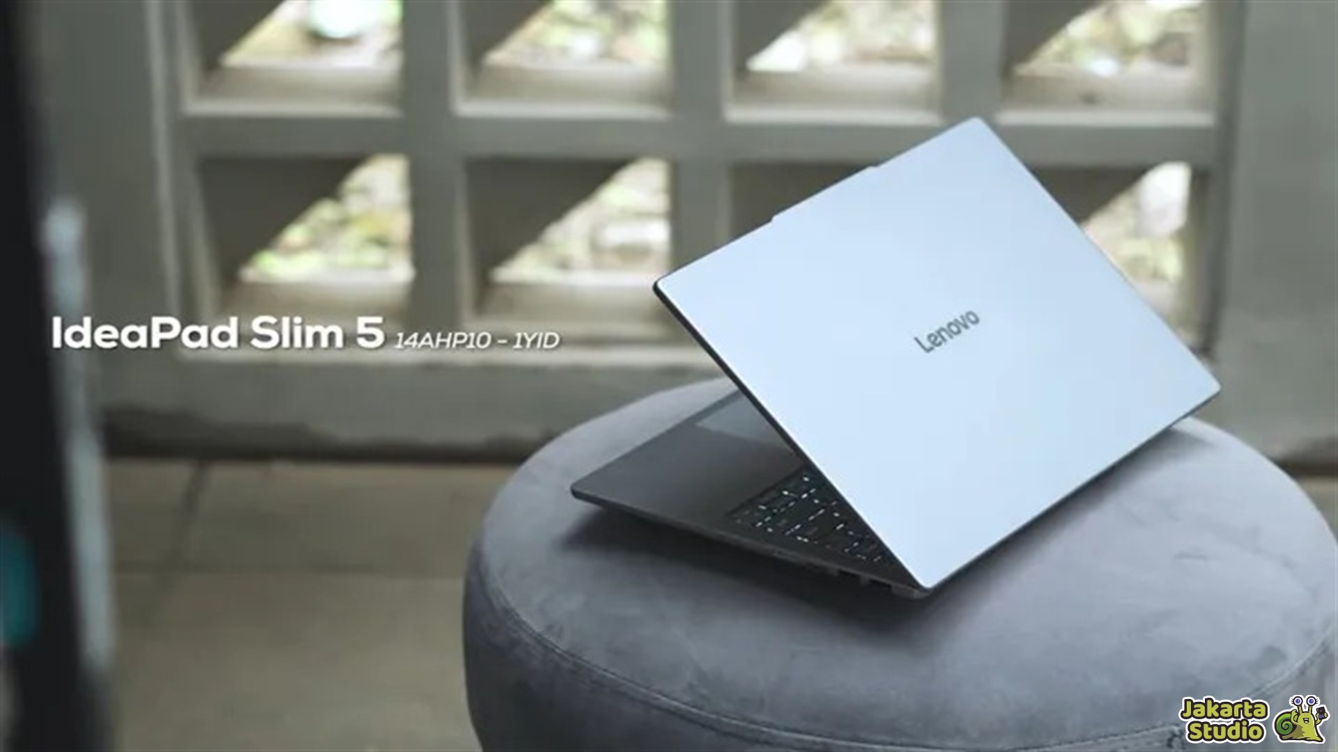 Notebook Ringan Ringan dan Tipis! 5 Laptop Terbaik Untuk Mobilitas 2025