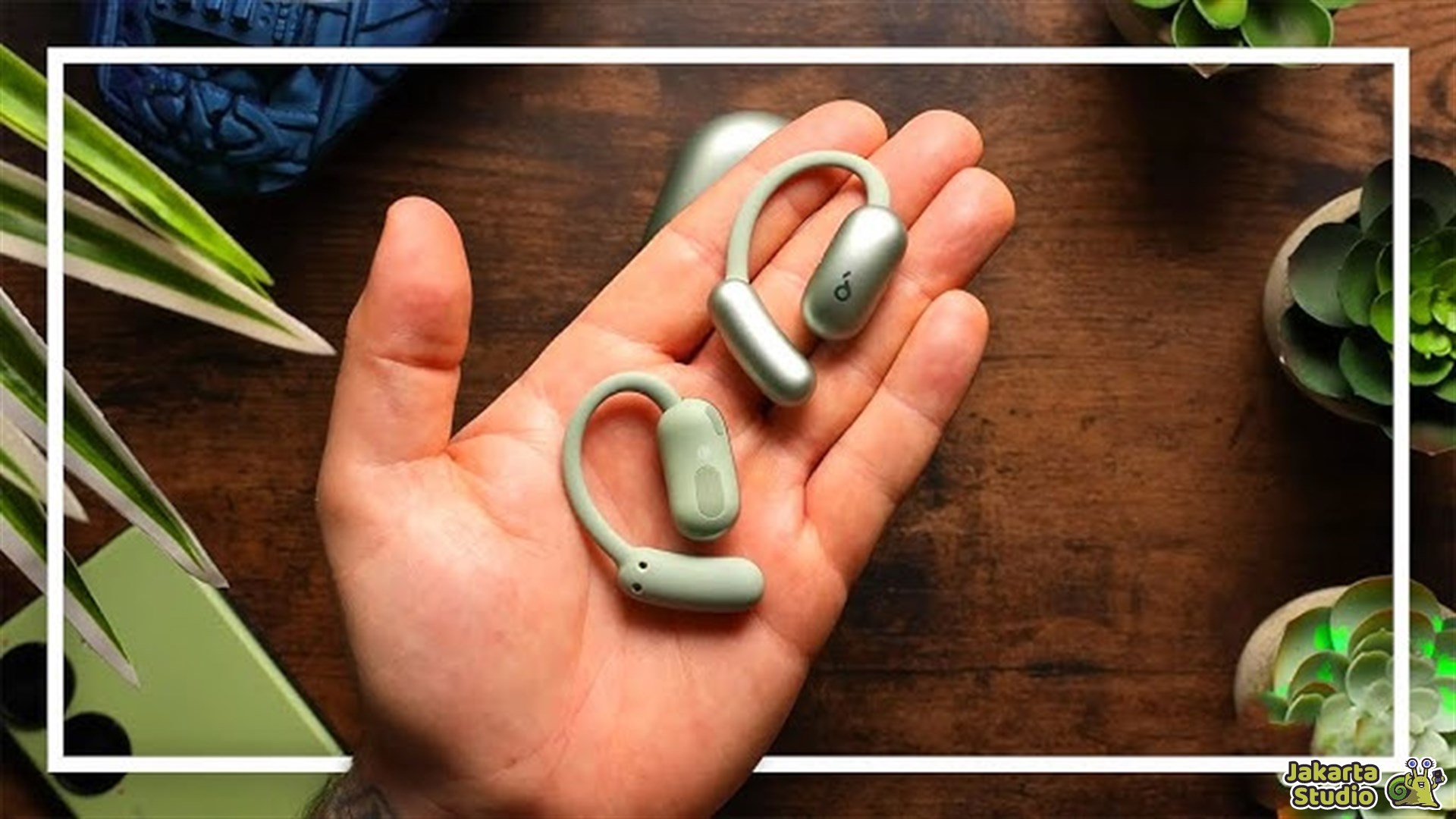 Rekomendasi 10 Earphone Open-Ear Wireless Stereo (OWS) Terbaik