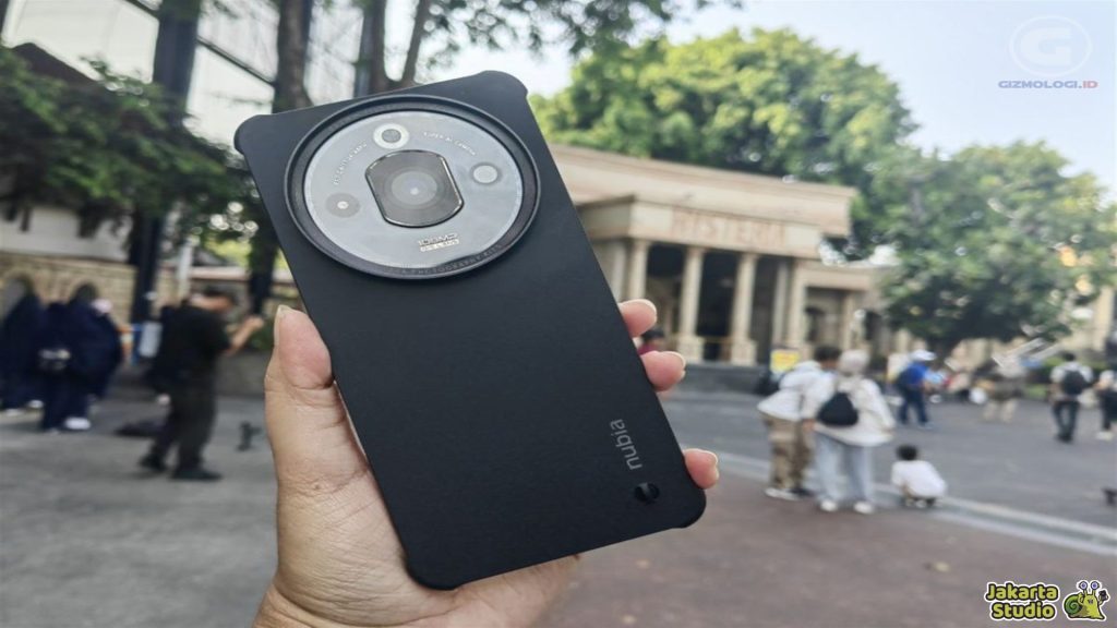 HP Dengan Kamera OIS