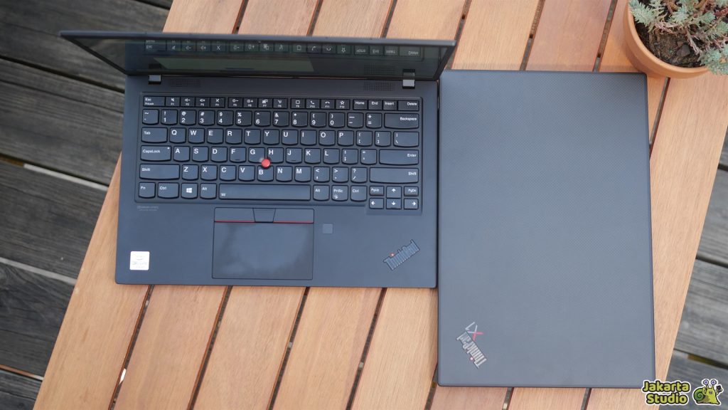 Perbedaan Chromebook dan Laptop Linux