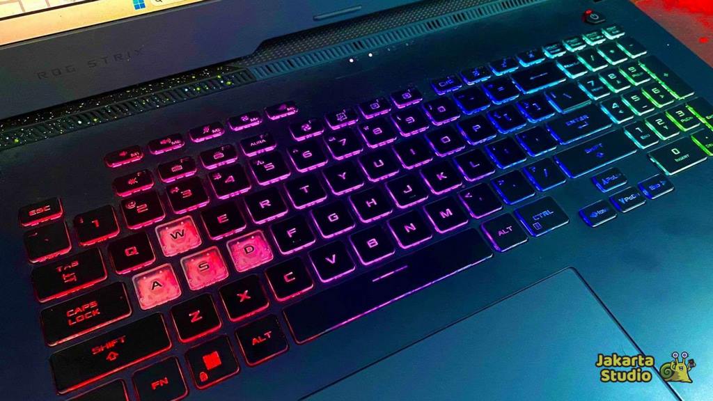 Cara Mengetahui Apakah Laptop Mendukung Backlit Keyboard