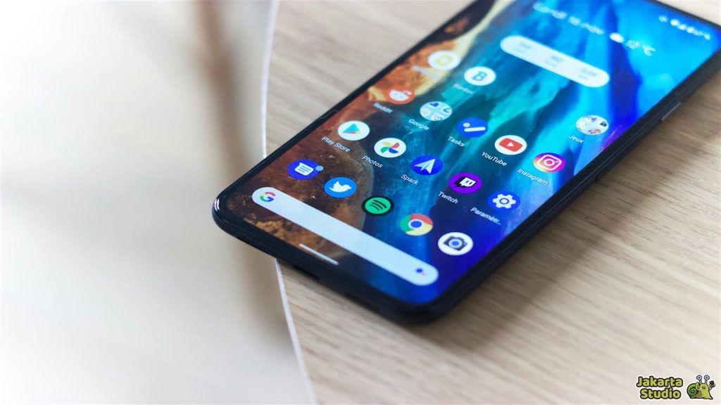 Faktor Penting Dalam Memilih Layar HP