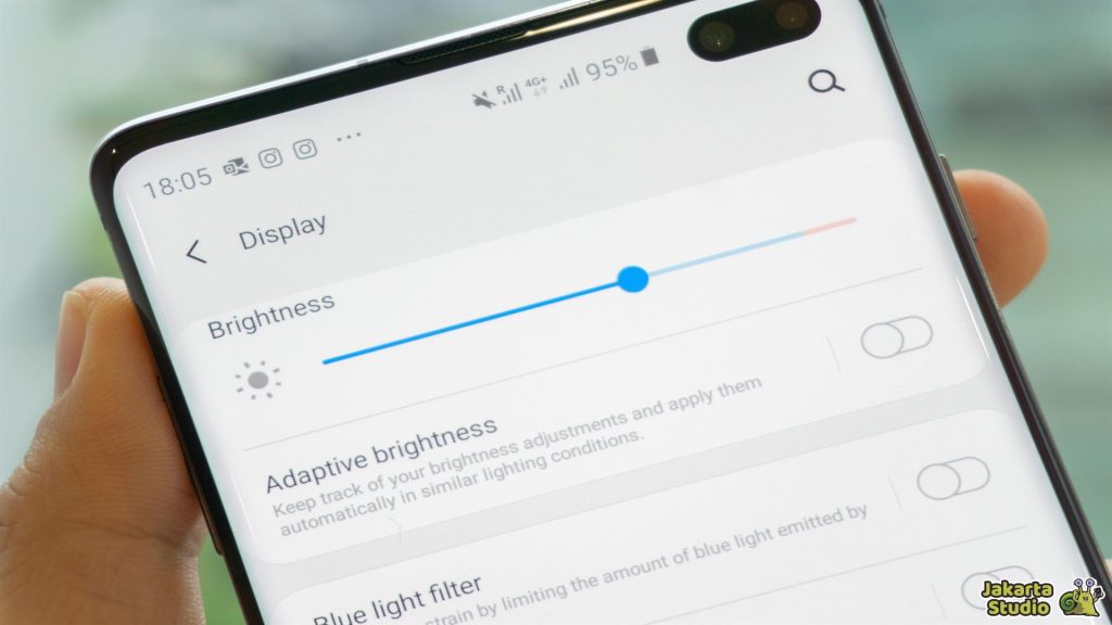 Faktor yang Mempengaruhi Kualitas Layar HP