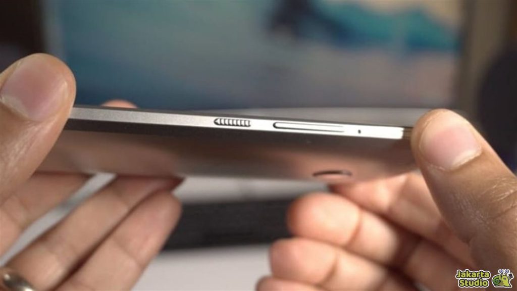 Volume HP Naik Turun Sendiri