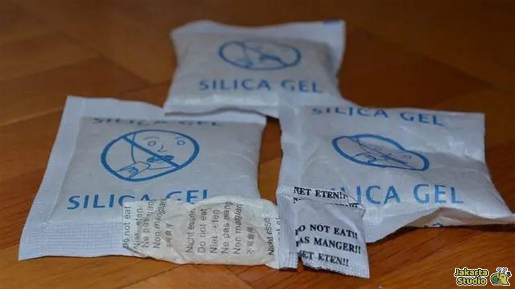 Pertolongan Pertama HP Kena Air