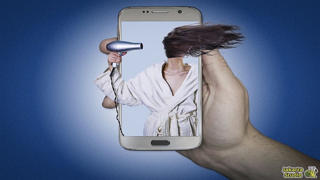 Pertolongan Pertama HP Kena Air