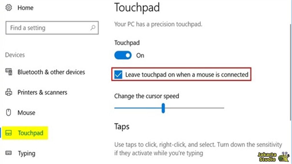 Layar Laptop Bergerak Sendiri