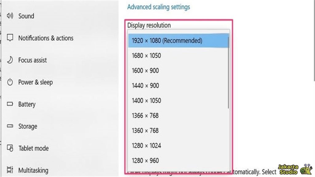 Layar Laptop Bergerak Sendiri