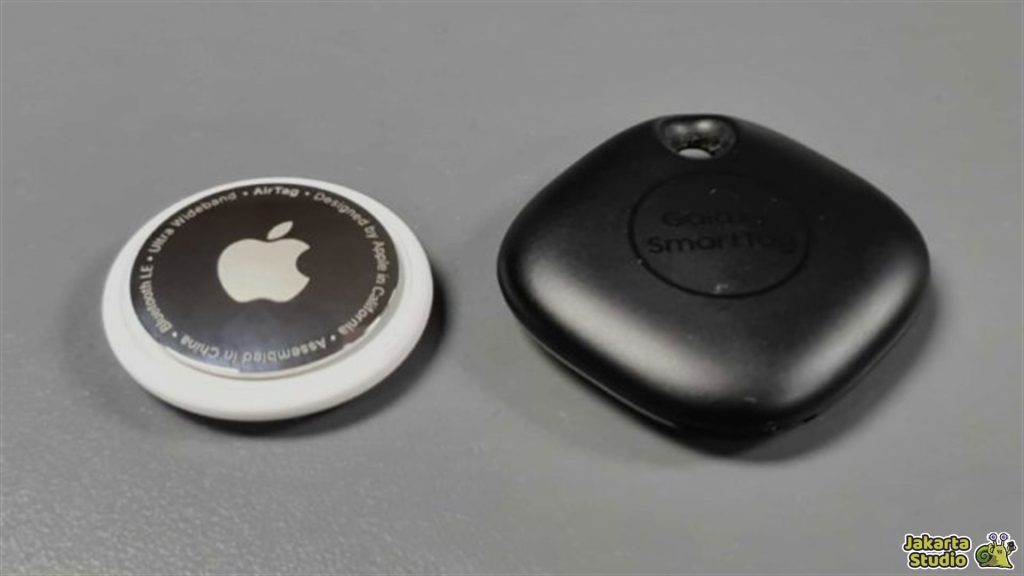 AirTag vs Samsung SmartTag